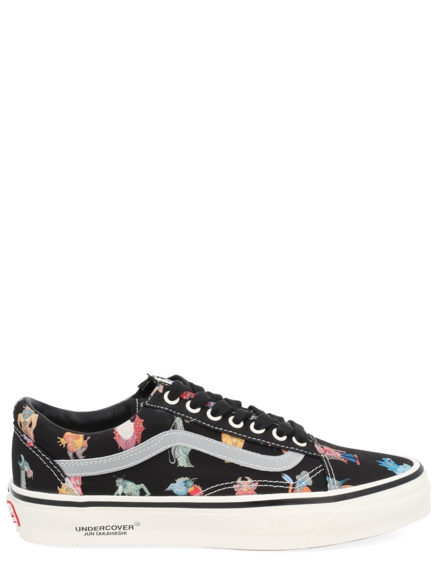Shop the authentic VANS X UNDERCOVER men's SNEAKER "OTW OLD SKOOL" VANS X UNDERCOVER in Black