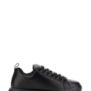 Refresh your wardrobe with the Bottega Veneta men's SNEAKER PILLOW in Black