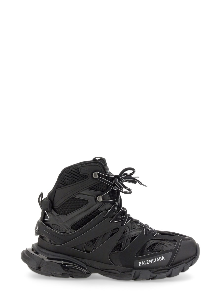 Discover the authentic Balenciaga men's SNEAKER TRACK HIKE in Black