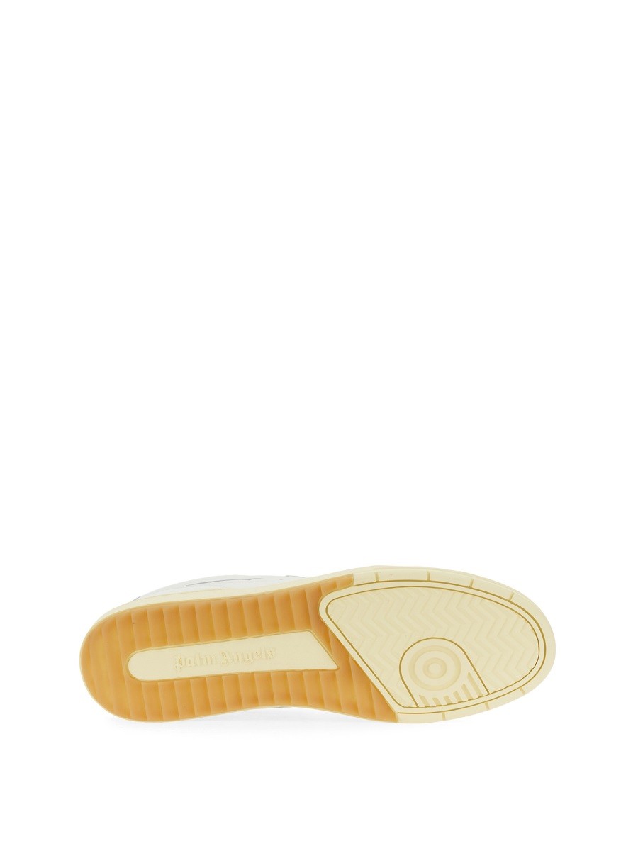 SNEAKER UNIVERSITY - Image 5