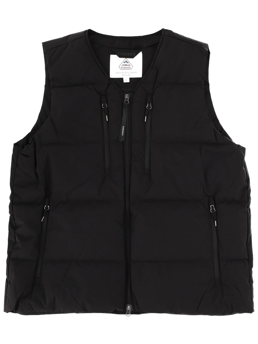 Refresh your wardrobe with the PYRENEX unisex "SOLACE" VEST in Black