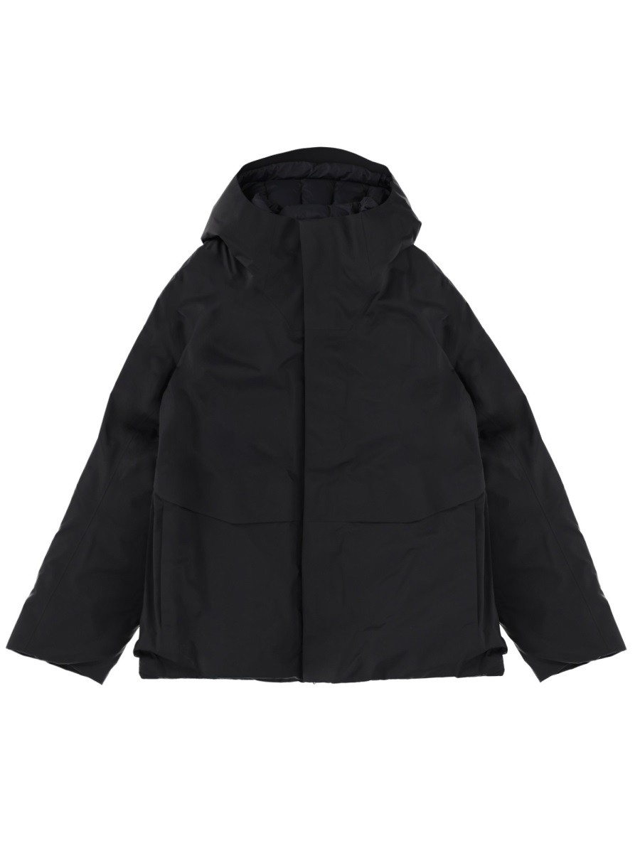 Discover the authentic VEILANCE men's "SORIN" JACKET in Black