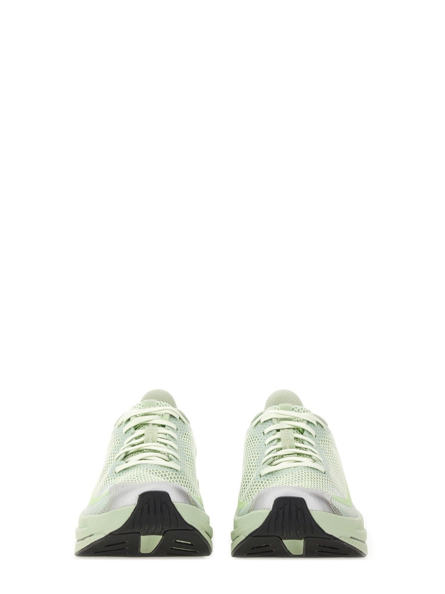 and daily styling.