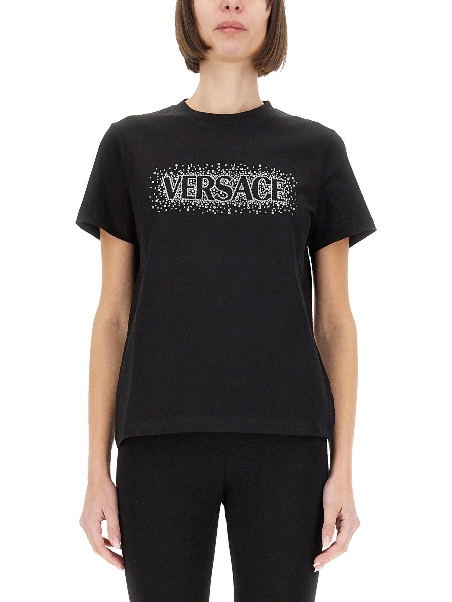 Refresh your wardrobe with the Versace women's "STARRY SKY" T-SHIRT in Black