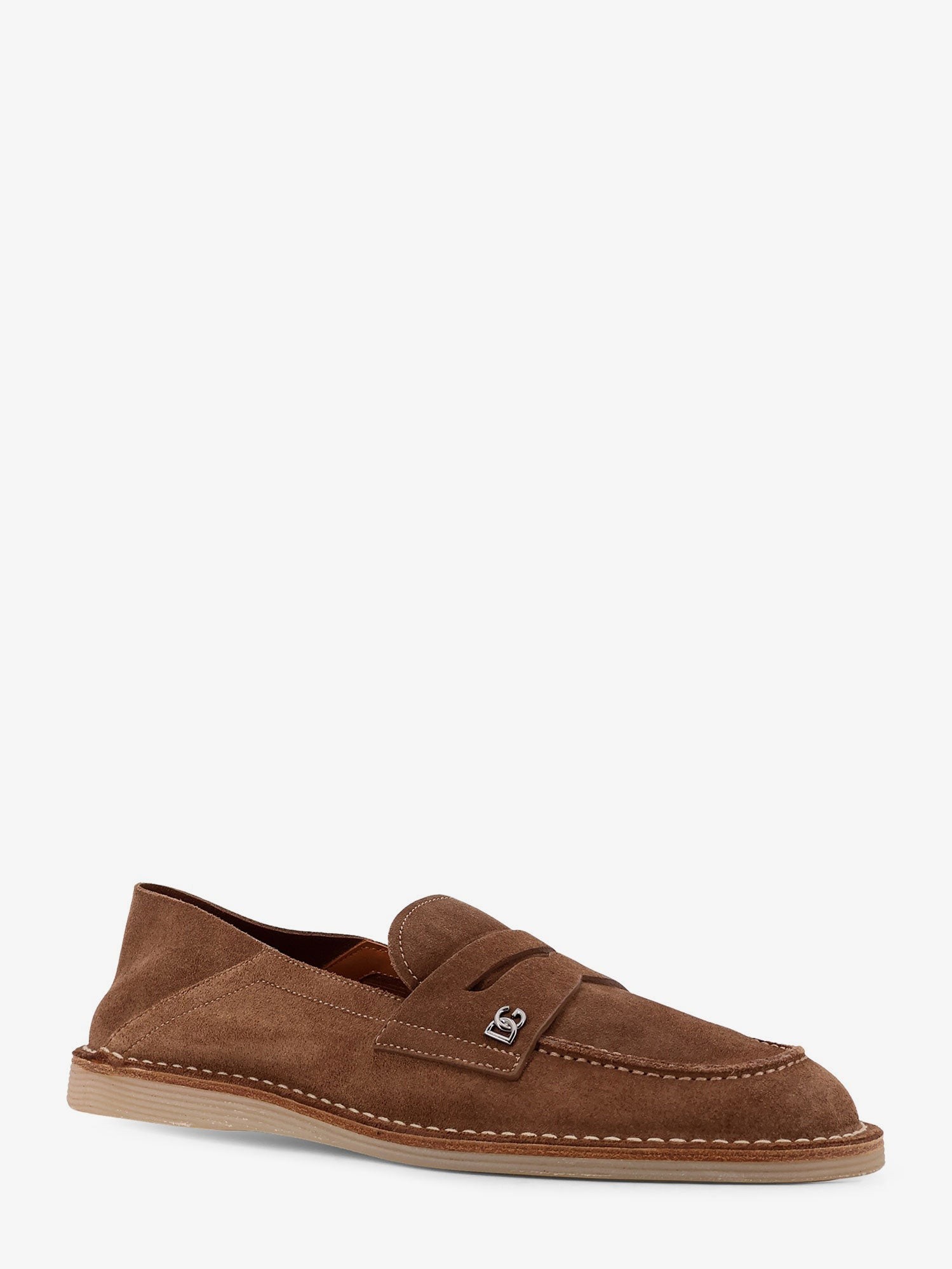 designed for dependable everyday comfort and versatile modern style.
