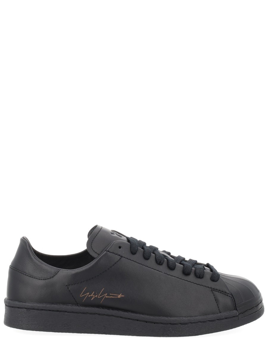 Elevate your look with the Y - 3 unisex "SUPERSTAR" SNEAKER in Black