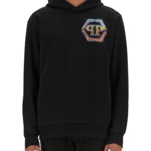 Refresh your wardrobe with the Philipp Plein men's SWEATSHIRT WITH LOGO in Black