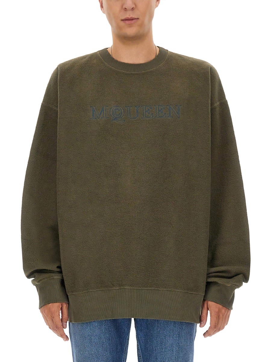 Discover the authentic Alexander Mcqueen men's SWEATSHIRT WITH LOGO in Military green