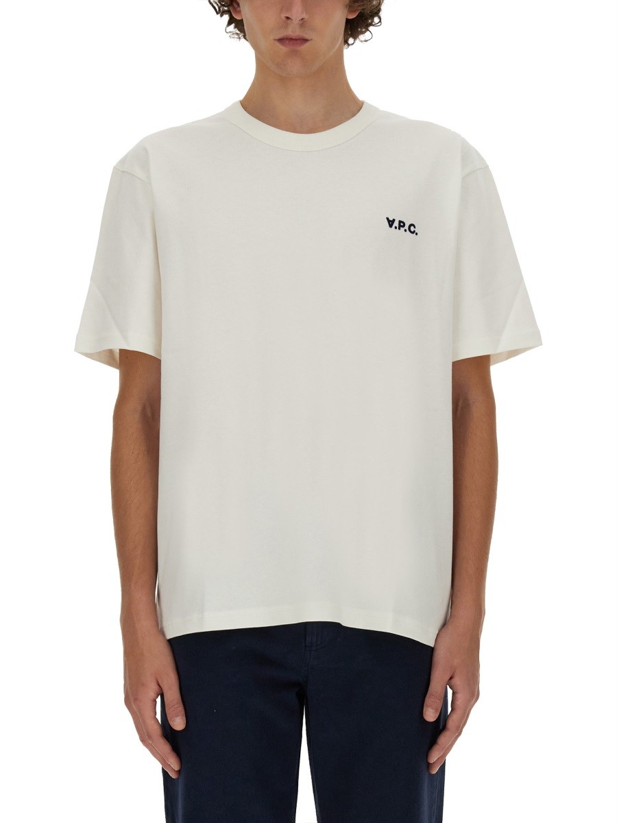 Refresh your wardrobe with the A.P.C. men's T-SHIRT "BOXY" in White