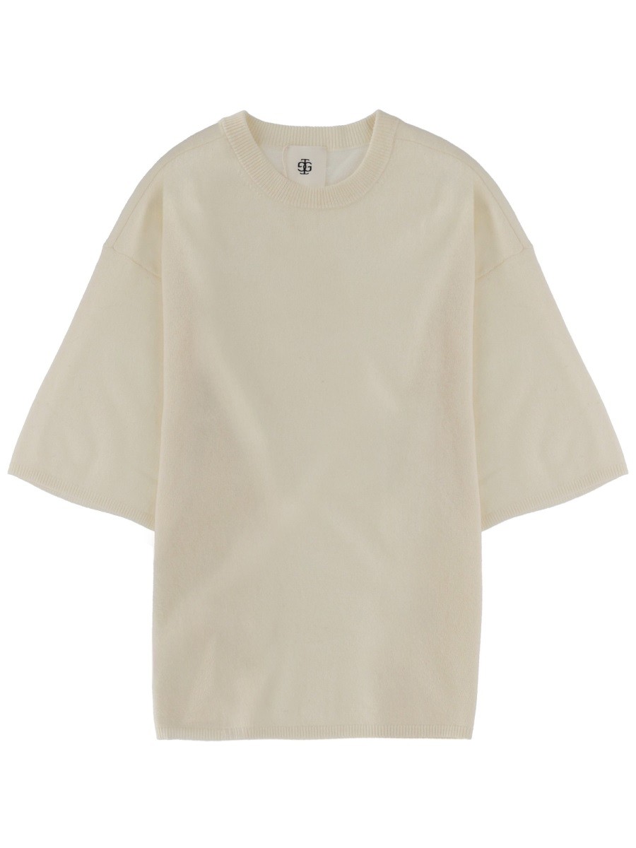 Refresh your wardrobe with the THE GARMENT women's T-SHIRT "COMO" in beige