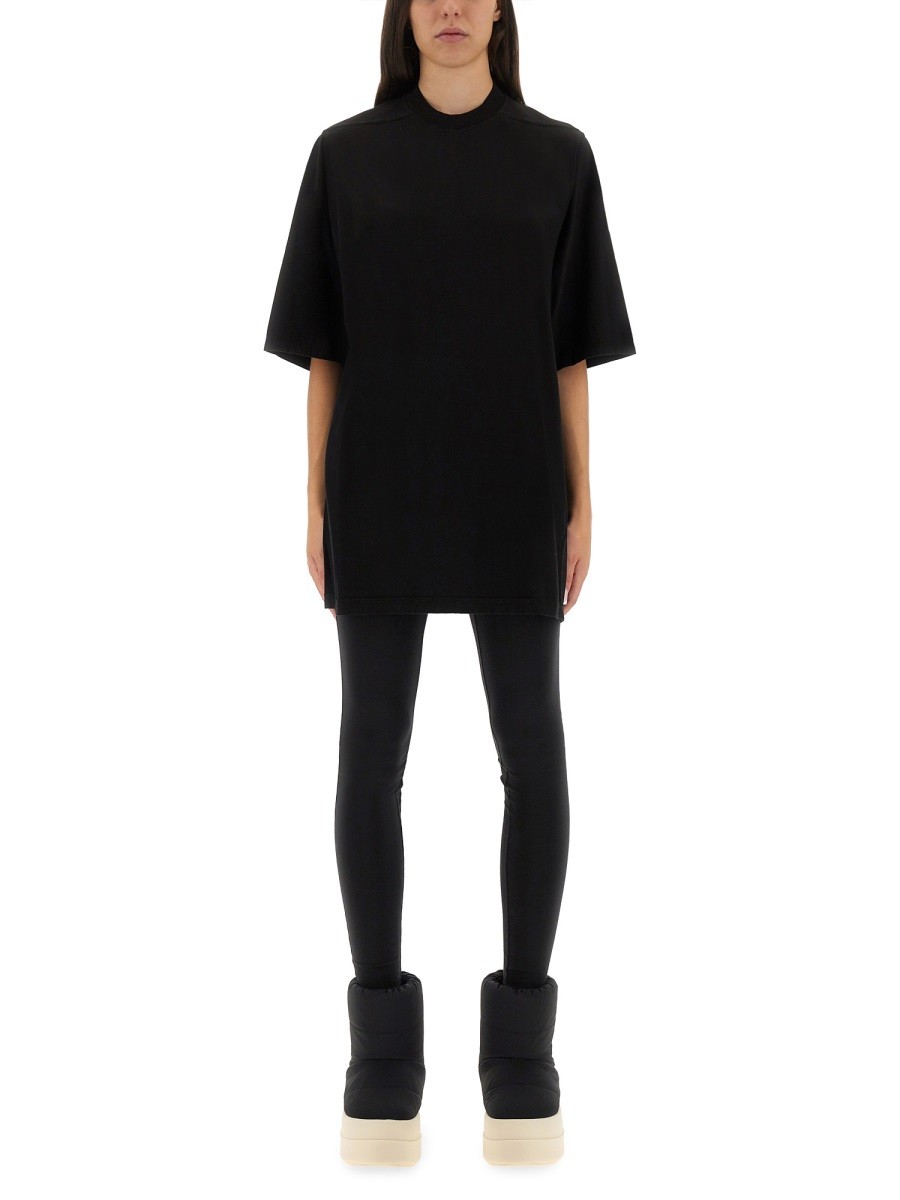 Explore the authentic RICK OWENS DRKSHDW women's T-SHIRT "JUMBO SS T" in Black