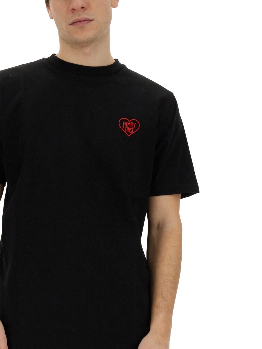 T-SHIRT WITH HEART EMBROIDERY - Image 4