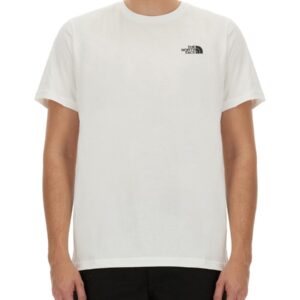 Refresh your wardrobe with the The North Face men's T-SHIRT WITH LOGO in White