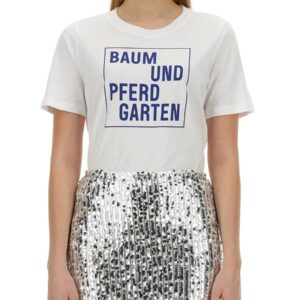 Explore the authentic BAUM UND PFERDGARTEN women's T-SHIRT WITH PRINT in White
