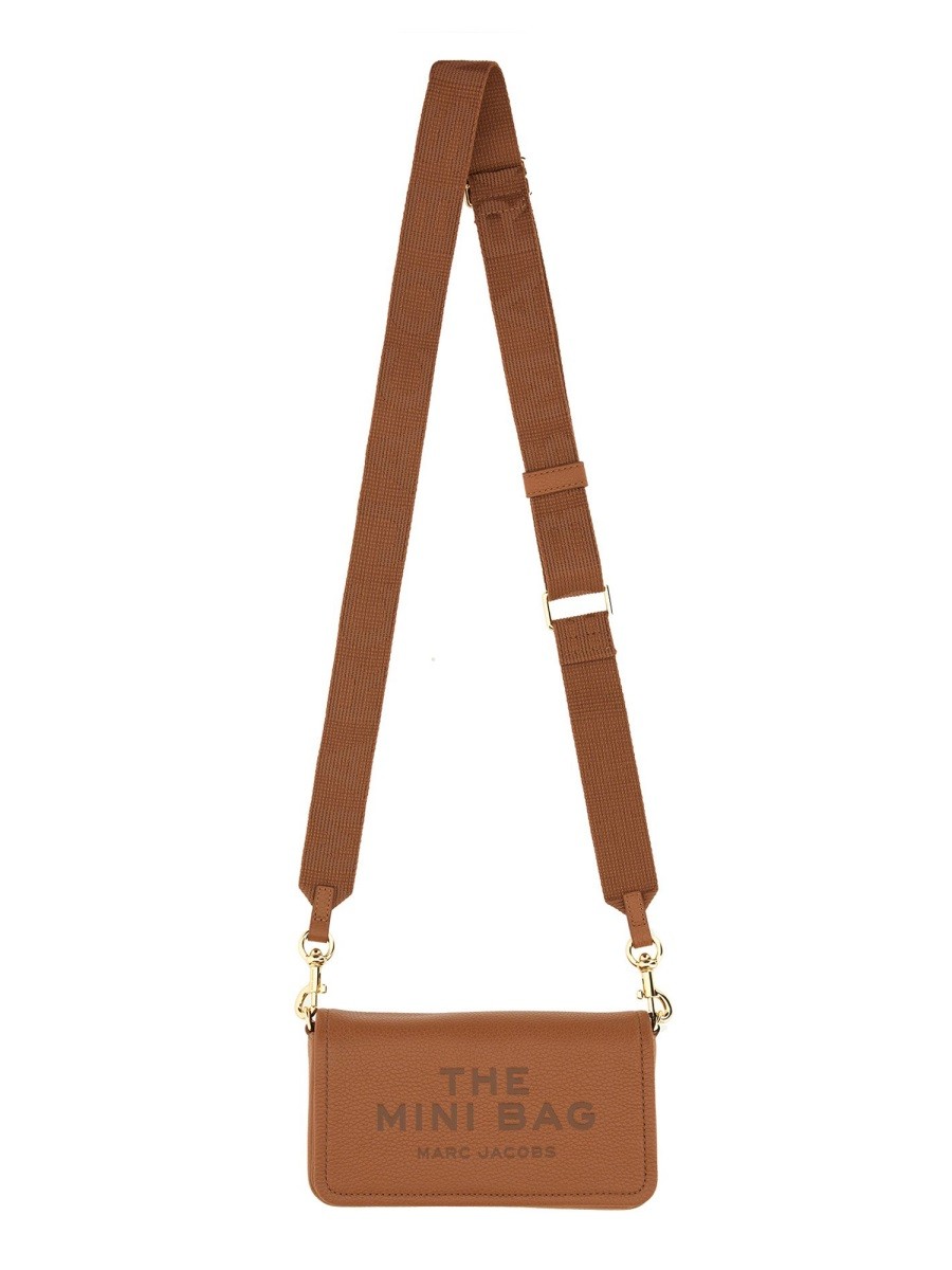 Refresh your wardrobe with the Marc Jacobs women's BORSA "THE MINI BAG" in BUFF
