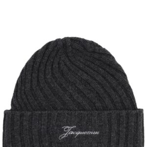 Refresh your wardrobe with the JACQUEMUS women's THE "TOURNI" CAP in Grey