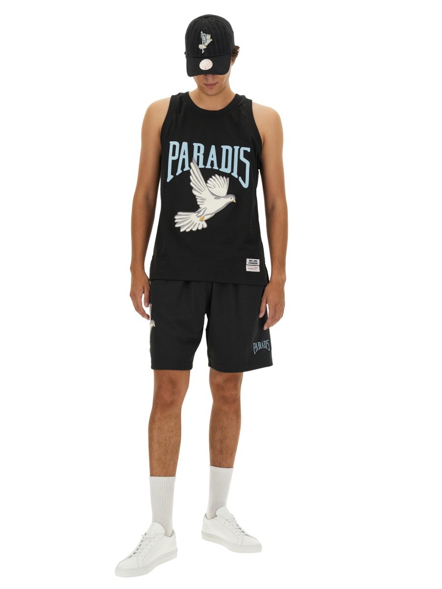 crafted from 100 % Polyester