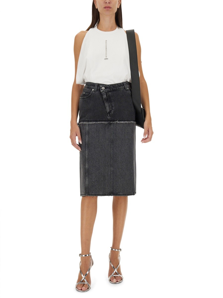 designed for dependable everyday comfort and versatile modern style.
