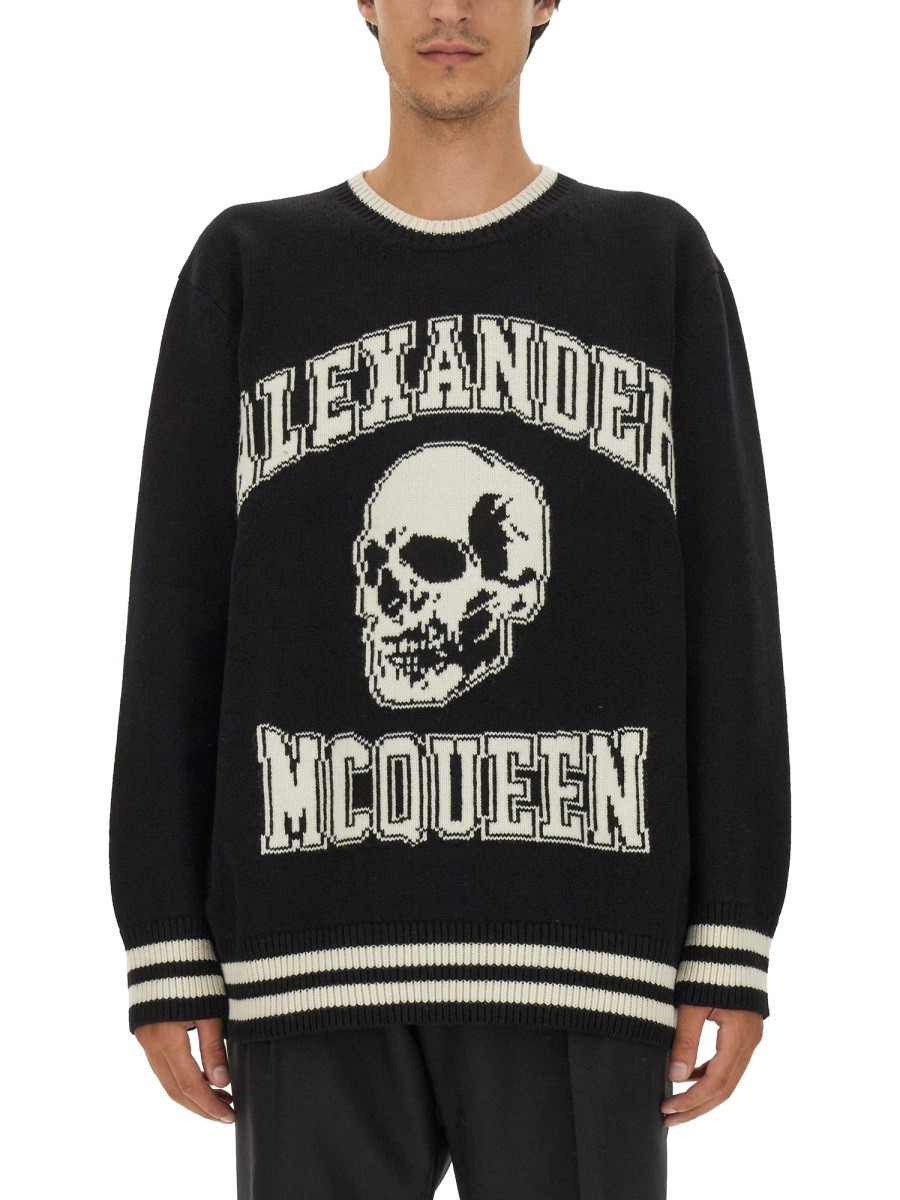 Refresh your wardrobe with the Alexander Mcqueen men's VARSITY SWEATER in Black