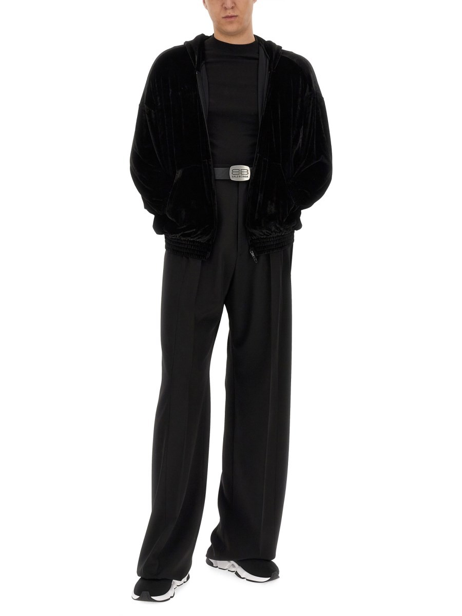 designed for dependable everyday comfort and versatile modern style.