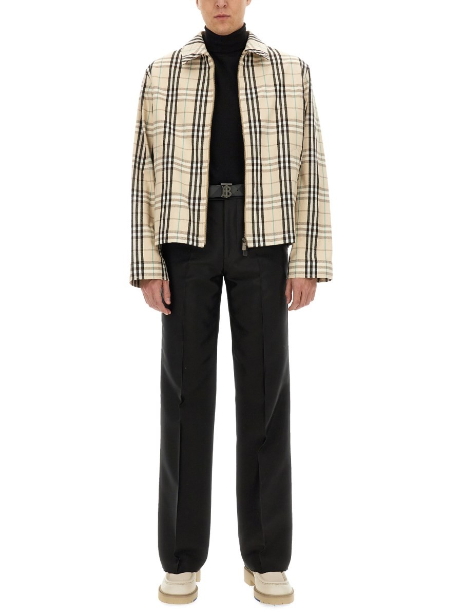 designed for dependable everyday comfort and versatile wardrobe styling.