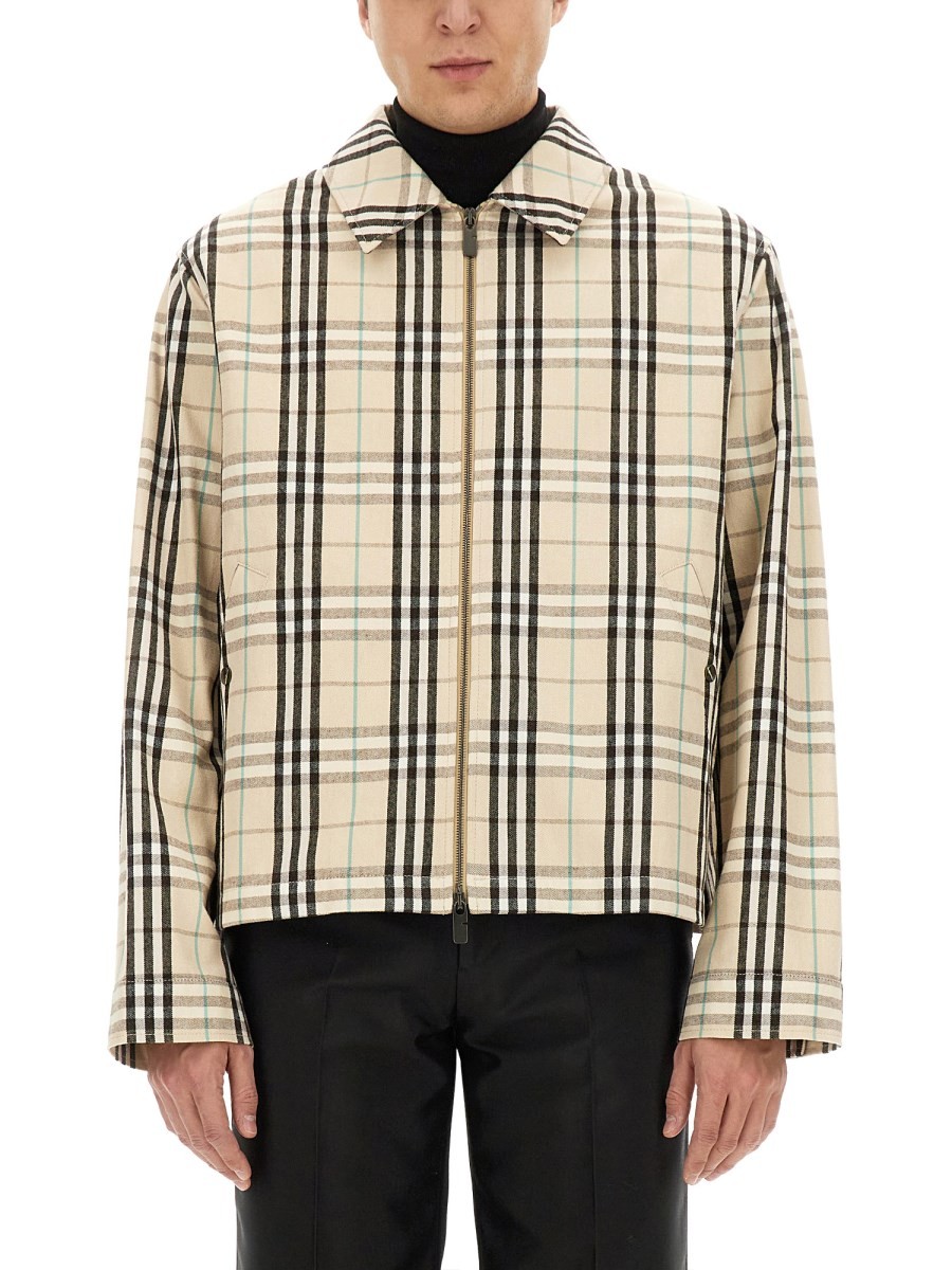 Explore the authentic Burberry men's "VINTAGE CHECK" JACKET in beige