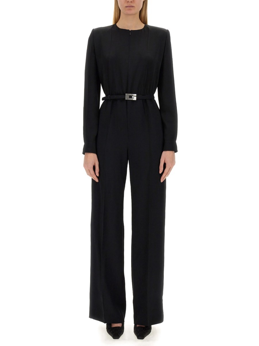 Refresh your wardrobe with the Gucci women's VISCOSE JUMPSUIT WITH BELT in Black