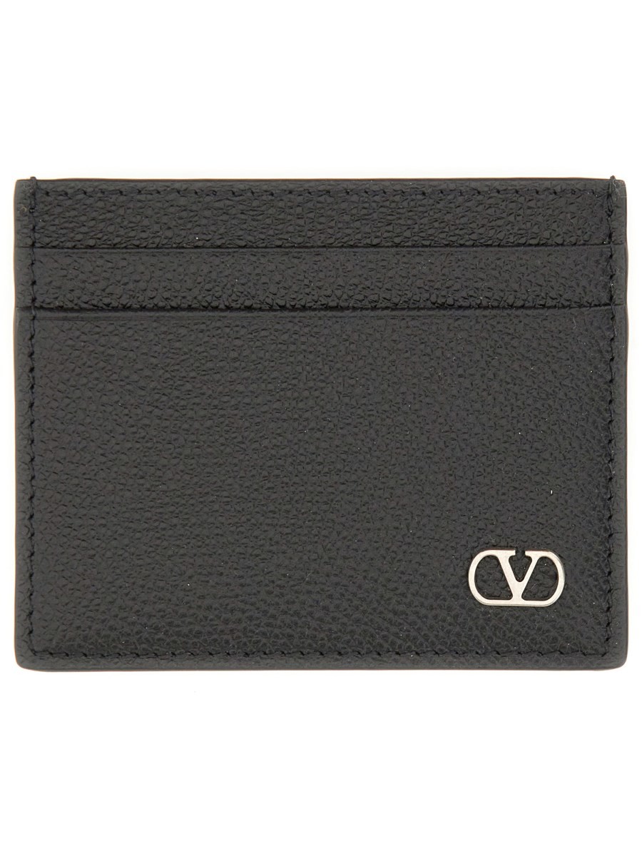 Explore the authentic Valentino Garavani men's "VLOGO SIGNATURE" CARD HOLDER in Black