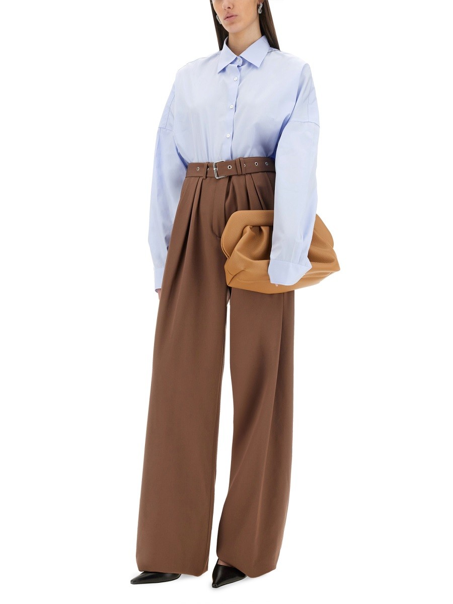 designed for dependable everyday comfort and versatile wardrobe styling.