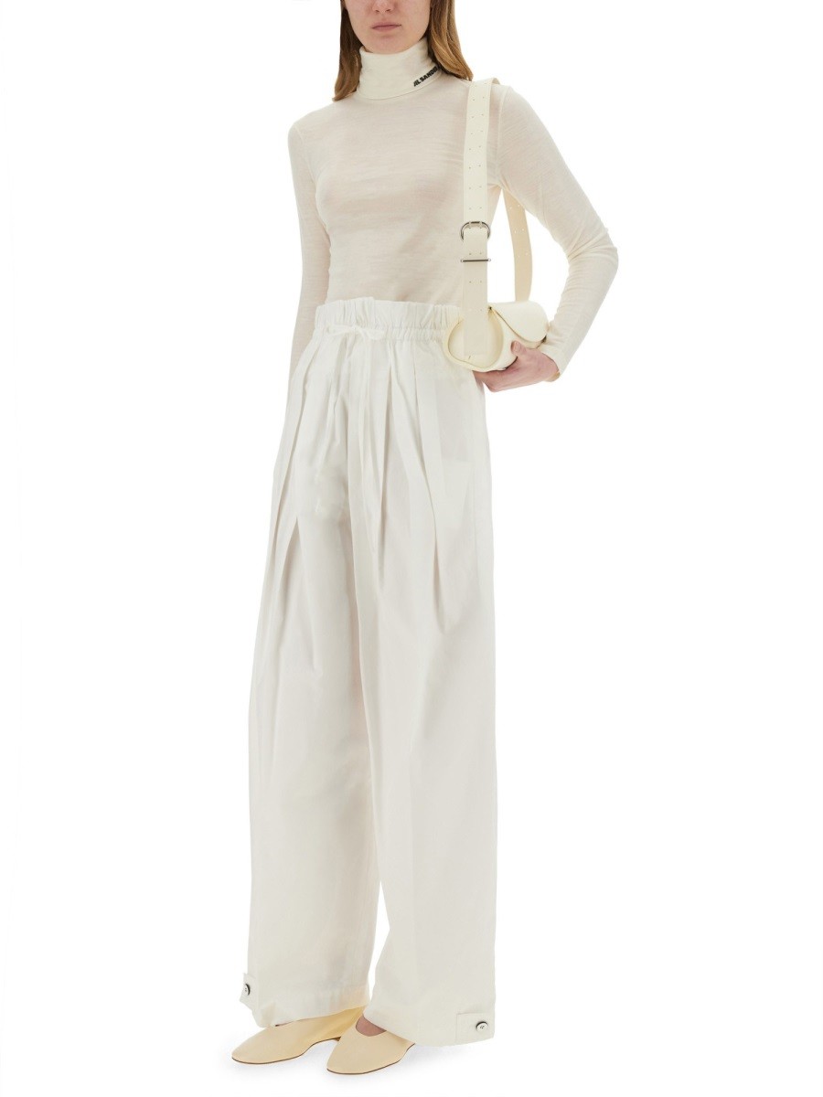 designed for dependable everyday comfort and versatile wardrobe styling.