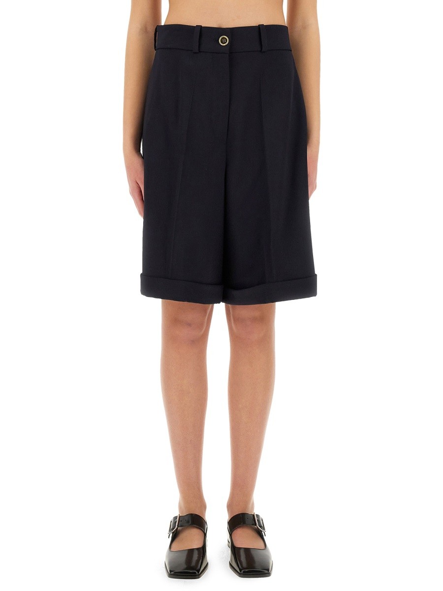 Refresh your wardrobe with the PATOU women's WOOL BERMUDA SHORTS in Blue