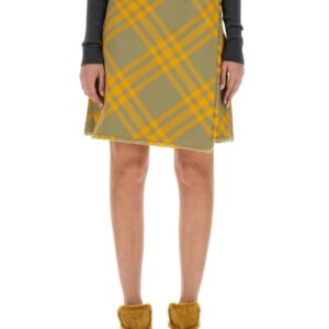 Refresh your wardrobe with the Burberry women's WOOL BLEND KILT in Yellow