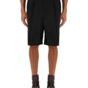 Discover the authentic Gucci men's WOOL BLEND TWILL SHORTS in Black