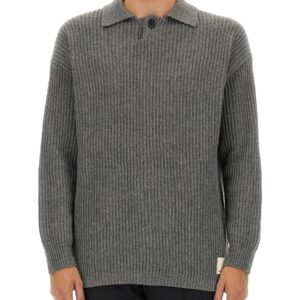 Refresh your wardrobe with the Emporio Armani men's WOOL JERSEY. in Grey